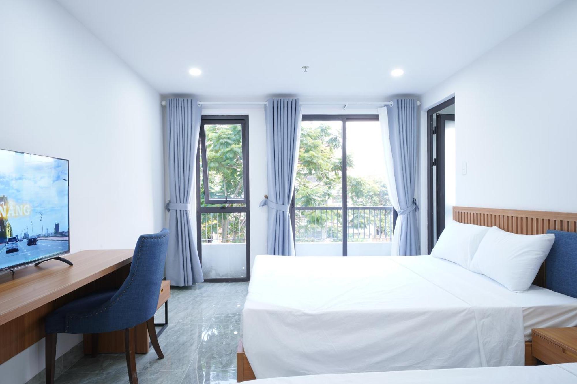 Samya & Hotel